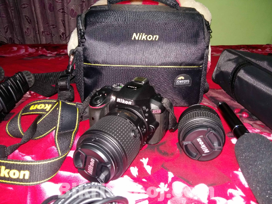 Nikon D5300 DSLR Camera